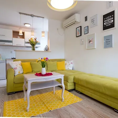 Dalia & Mak Apartman